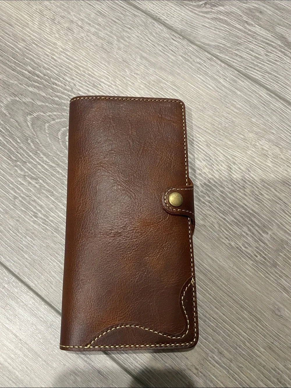 N/A brown phone